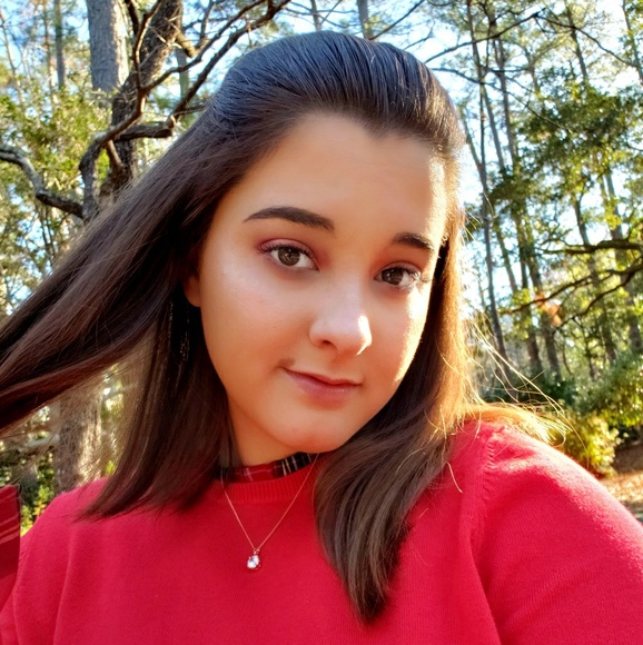 Meet your Posher, Jenny - Picture 1 of 4